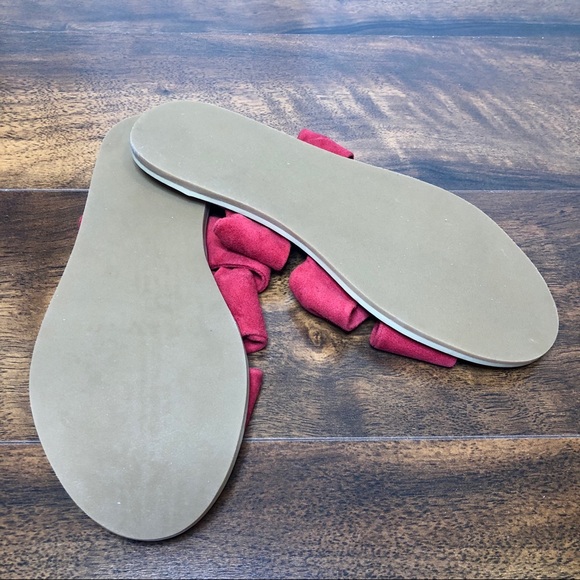 Caslon Red Suede Slide Sandal. - Picture 4 of 4